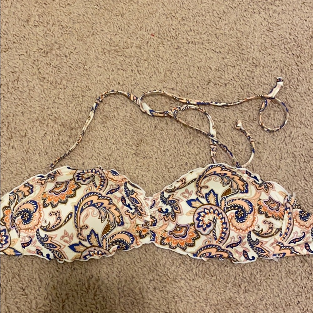 Bandeau bikini top w removable straps